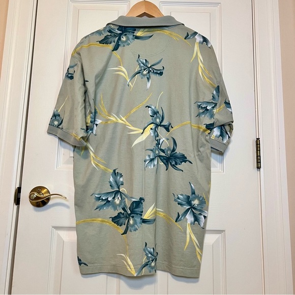 Tommy Bahama Floral Polo Shirt Green Blue and Yellow Ribbed Collar & Sleeves LRG - Picture 3 of 7